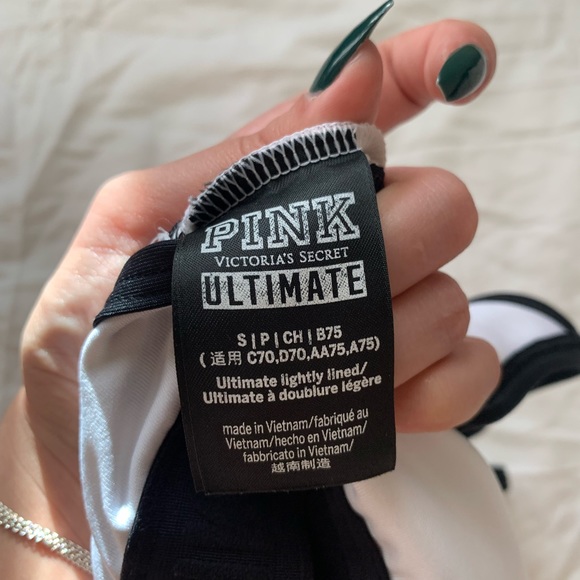 VS Pink Sports Bra with Padding - Picture 4 of 4